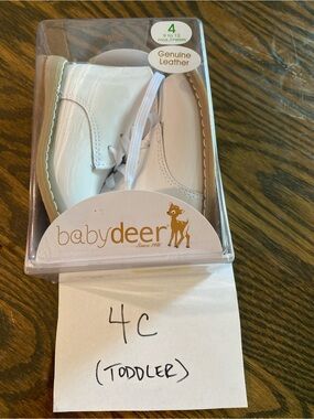 Baby Deer White Leather Toddler Lace-Up Shoes